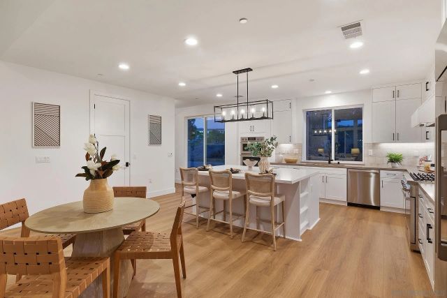39301 Corte Venture, Temecula, CA 92592