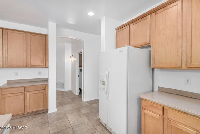 290 E Forrest Feezor Street, Vail, AZ 85641