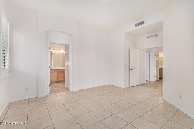 290 E Forrest Feezor Street, Vail, AZ 85641