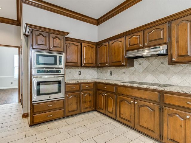 1200 NW 199th Street, Edmond, OK 73012