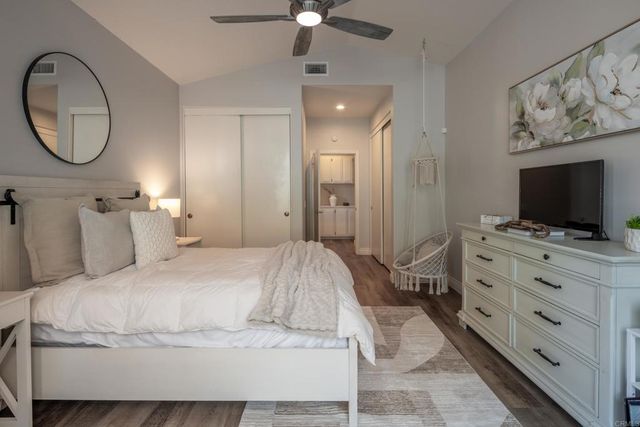 17765 Rosedown Place, San Diego, CA 92128