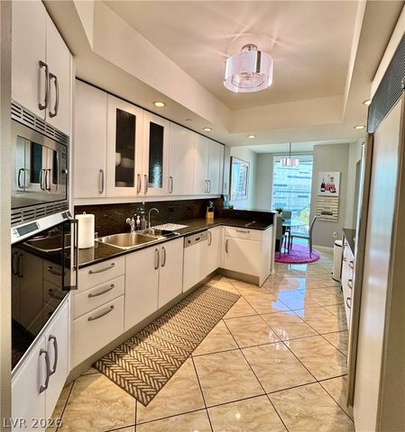 2857 Paradise Road 904, Las Vegas, NV 89109