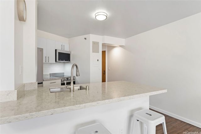 1088 Bishop Street 2603, Honolulu, HI 96813