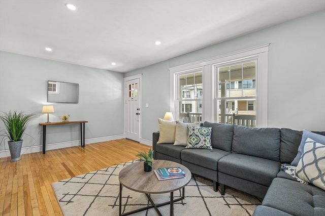 44-46 Woods Ave 44, Somerville, MA 02144