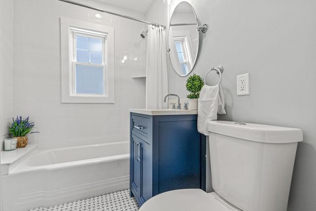 44-46 Woods Ave 44, Somerville, MA 02144