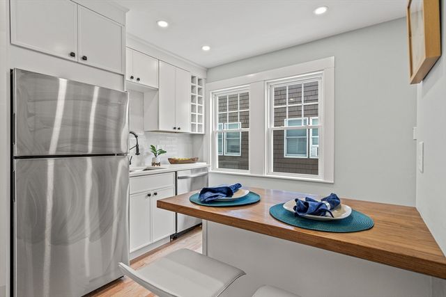44-46 Woods Ave 44, Somerville, MA 02144
