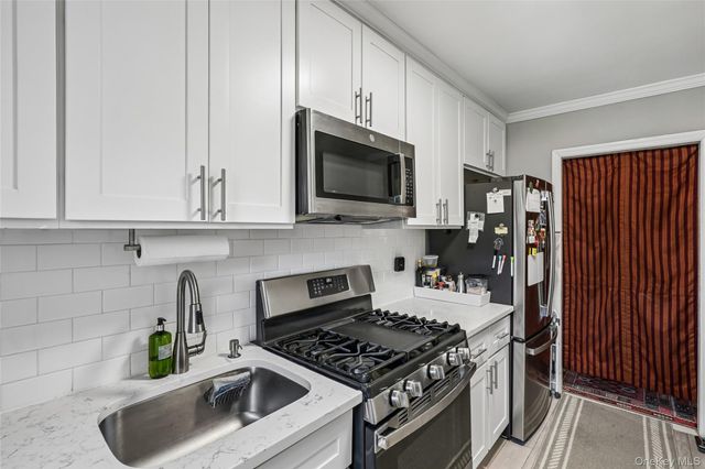 76-10 34th Avenue 3H, Jackson Heights, NY 11372