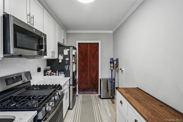 76-10 34th Avenue 3H, Jackson Heights, NY 11372