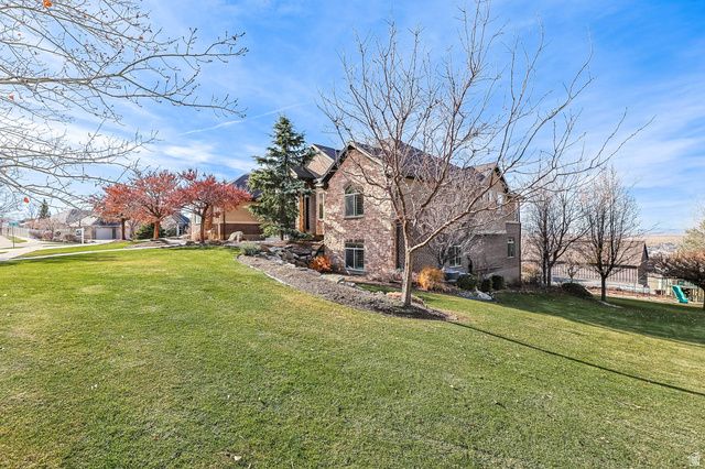 1542 S VALLEY VIEW DR, Perry, UT 84302