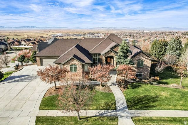 1542 S VALLEY VIEW DR, Perry, UT 84302