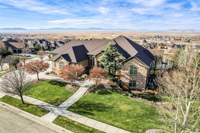 1542 S VALLEY VIEW DR, Perry, UT 84302