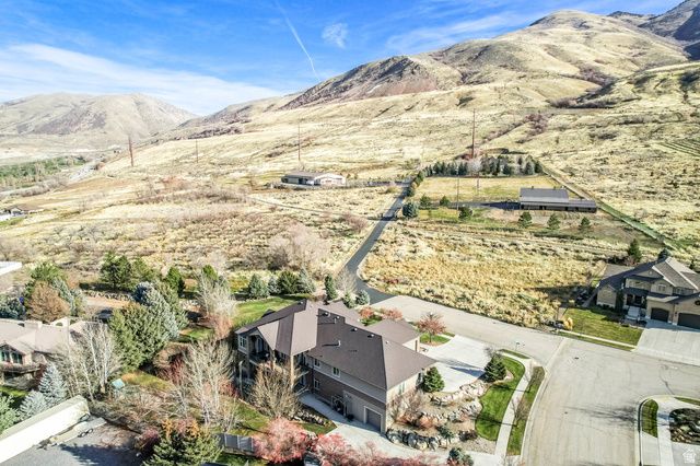 1542 S VALLEY VIEW DR, Perry, UT 84302