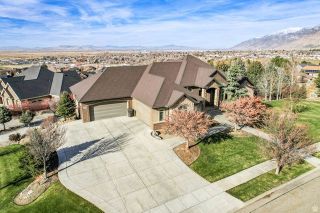 1542 S VALLEY VIEW DR, Perry, UT 84302