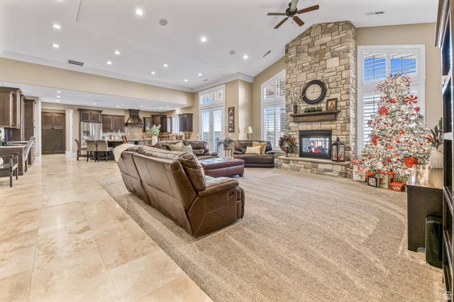 1542 S VALLEY VIEW DR, Perry, UT 84302