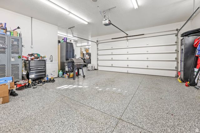 1542 S VALLEY VIEW DR, Perry, UT 84302