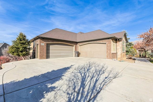 1542 S VALLEY VIEW DR, Perry, UT 84302