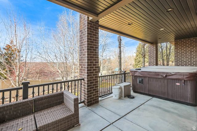 1542 S VALLEY VIEW DR, Perry, UT 84302