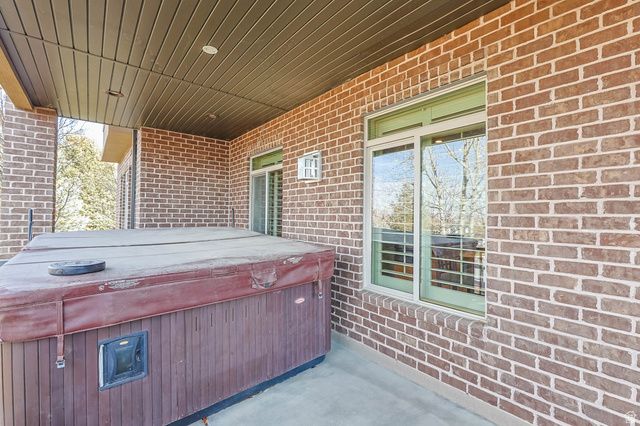 1542 S VALLEY VIEW DR, Perry, UT 84302