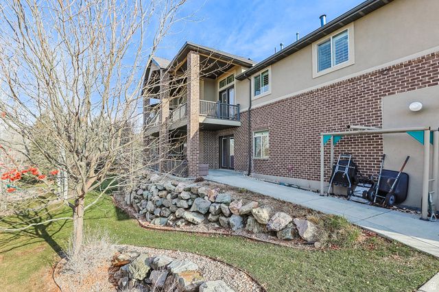 1542 S VALLEY VIEW DR, Perry, UT 84302