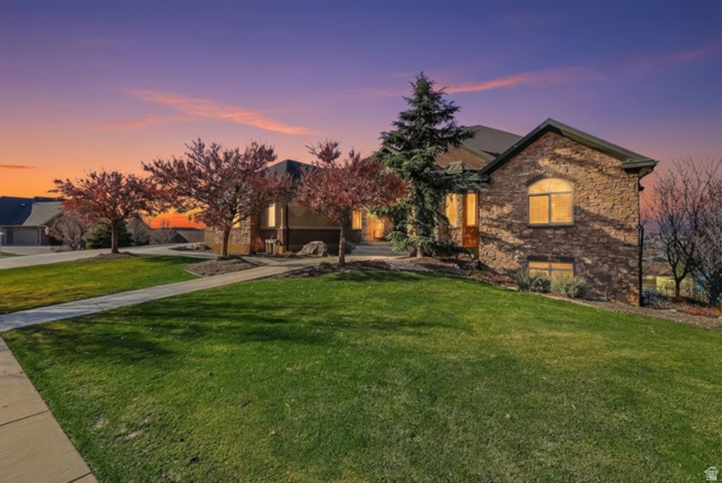 1542 S VALLEY VIEW DR, Perry, UT 84302
