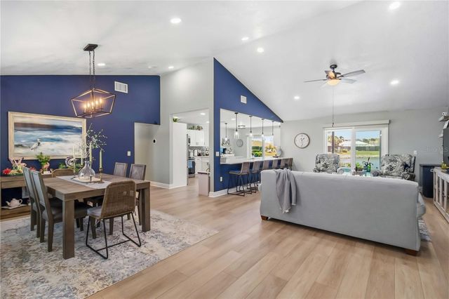 8712 53RD AVENUE W, Bradenton, FL 34210