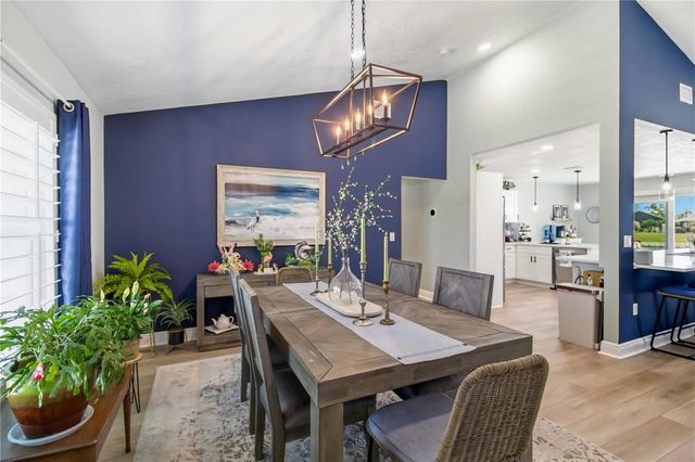 8712 53RD AVENUE W, Bradenton, FL 34210