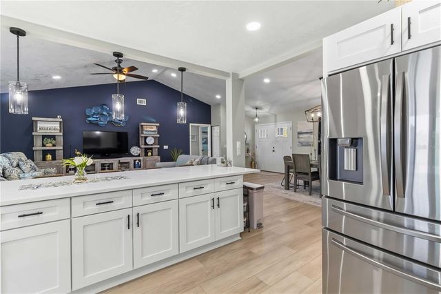 8712 53RD AVENUE W, Bradenton, FL 34210