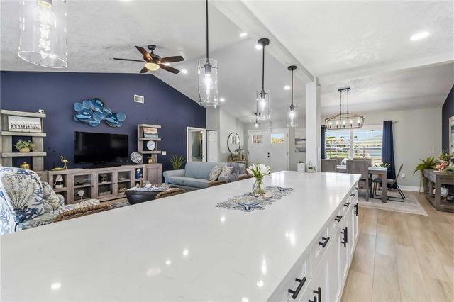 8712 53RD AVENUE W, Bradenton, FL 34210