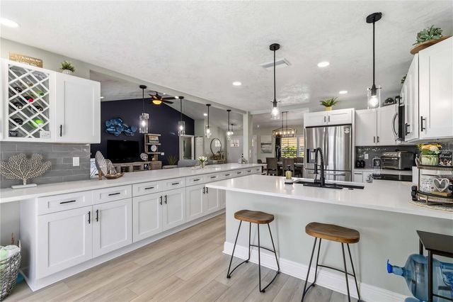 8712 53RD AVENUE W, Bradenton, FL 34210
