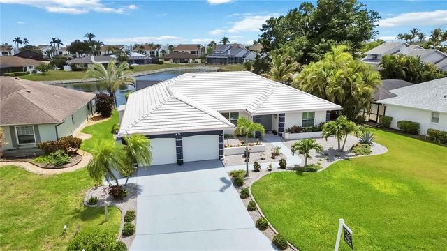 8712 53RD AVENUE W, Bradenton, FL 34210