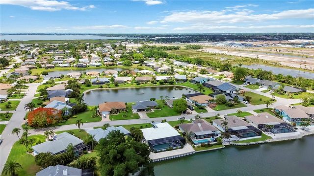 8712 53RD AVENUE W, Bradenton, FL 34210