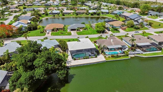 8712 53RD AVENUE W, Bradenton, FL 34210