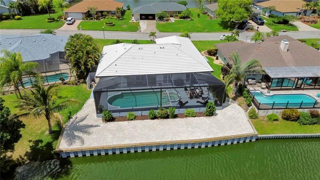 8712 53RD AVENUE W, Bradenton, FL 34210