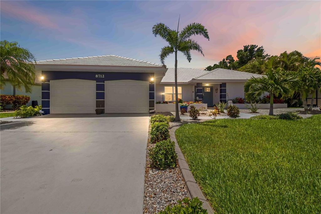 8712 53RD AVENUE W, Bradenton, FL 34210