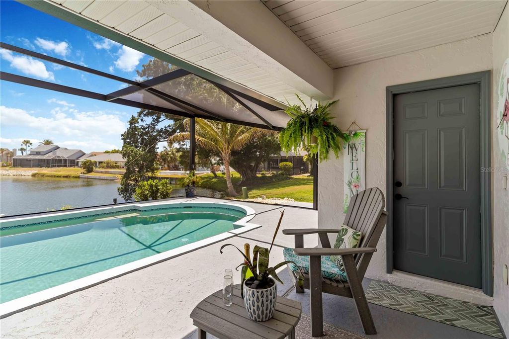 Image 47 of property listing at 8712 53RD AVENUE W, Bradenton, FL 34210