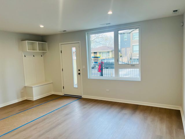 1103 N Monticello Avenue, Chicago, IL 60651
