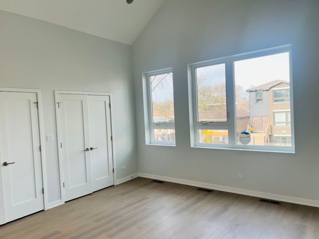 1103 N Monticello Avenue, Chicago, IL 60651