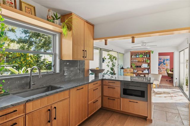 825 W WINTER PARK STREET, Orlando, FL 32804