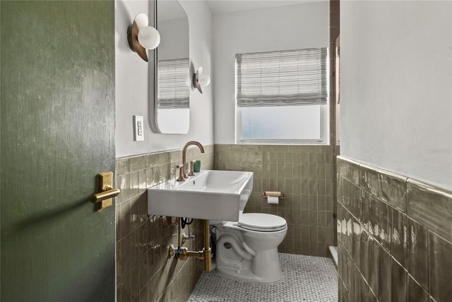 825 W WINTER PARK STREET, Orlando, FL 32804