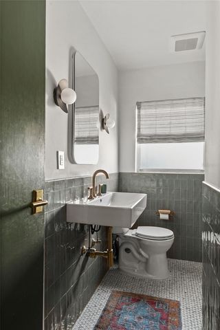 825 W WINTER PARK STREET, Orlando, FL 32804