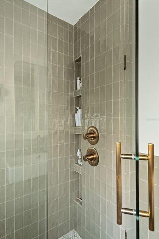 825 W WINTER PARK STREET, Orlando, FL 32804