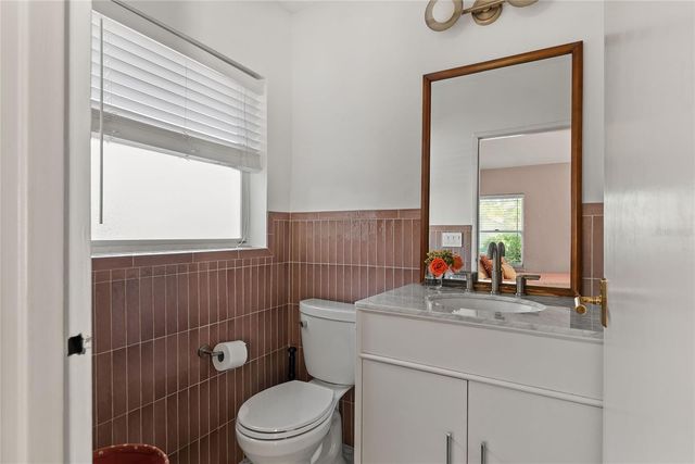 825 W WINTER PARK STREET, Orlando, FL 32804