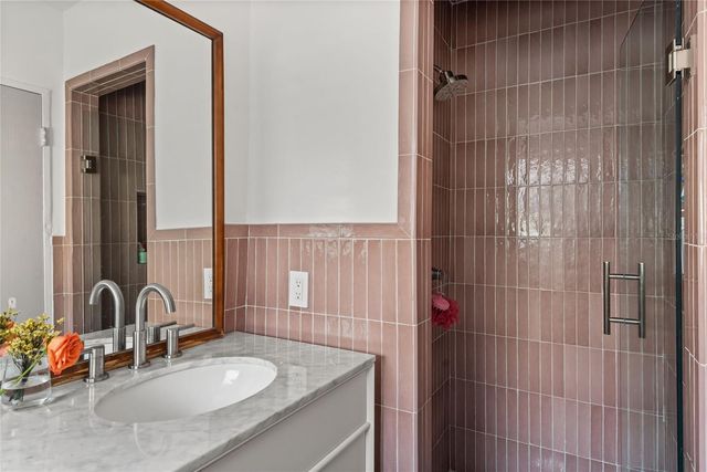 825 W WINTER PARK STREET, Orlando, FL 32804