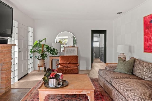 825 W WINTER PARK STREET, Orlando, FL 32804