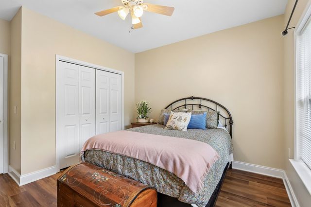 201 Wrennewood Ln, Franklin, TN 37064
