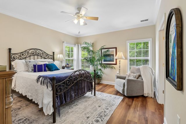 201 Wrennewood Ln, Franklin, TN 37064