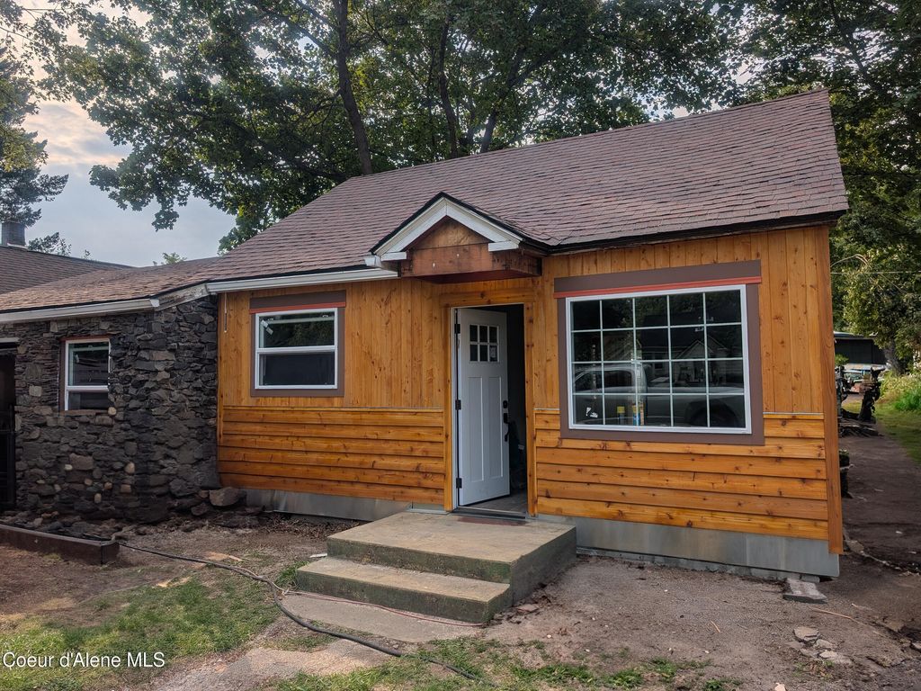 1010 E ST MARIES AVE, Coeur D'alene, ID 83814