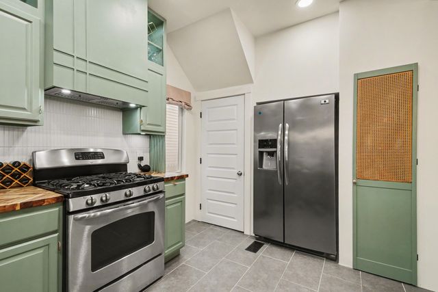 615 Logan Street SE, Grand Rapids, MI 49503