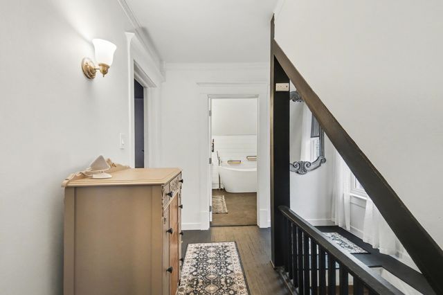 615 Logan Street SE, Grand Rapids, MI 49503