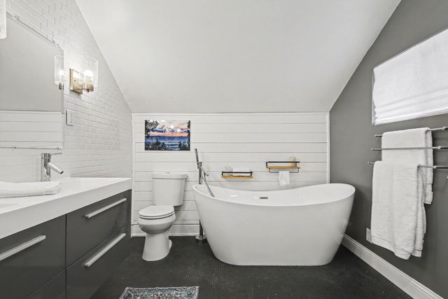 615 Logan Street SE, Grand Rapids, MI 49503